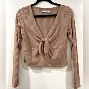 COPY - Abercrombie & Fitch Long Sleeve Crop Top w/ Front Tie